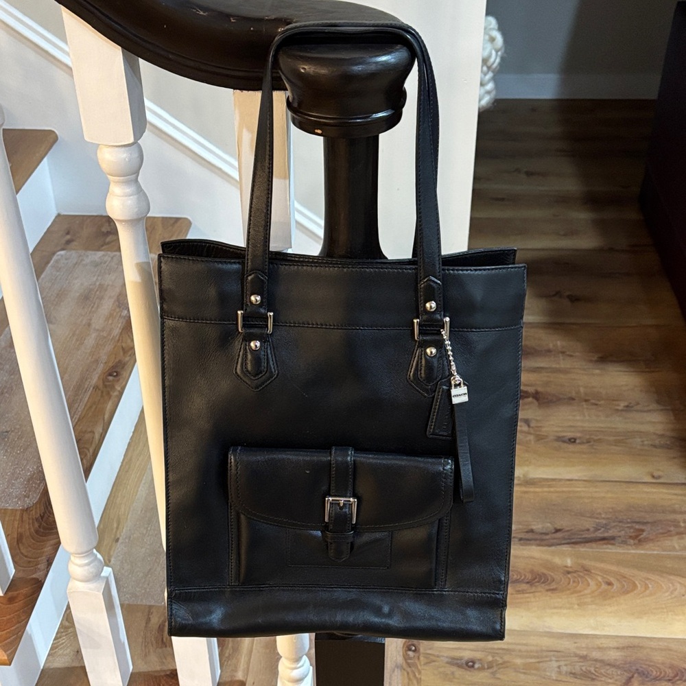 EUC Coach Charlie Black Leather Tote Purse Handbag
